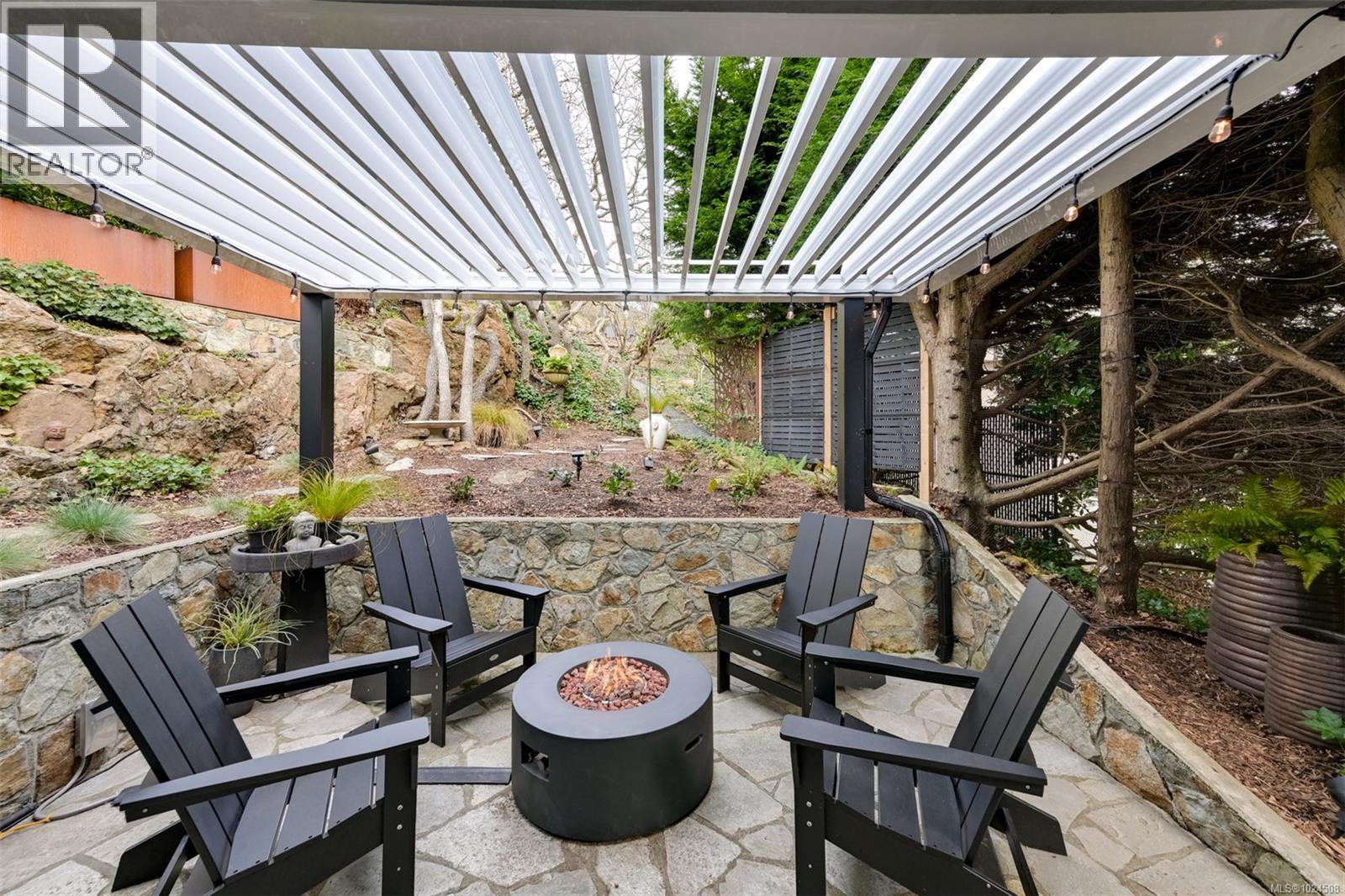 554 Beach Dr, Oak Bay, British Columbia  V8S 2M5 - Photo 45 - 1024508