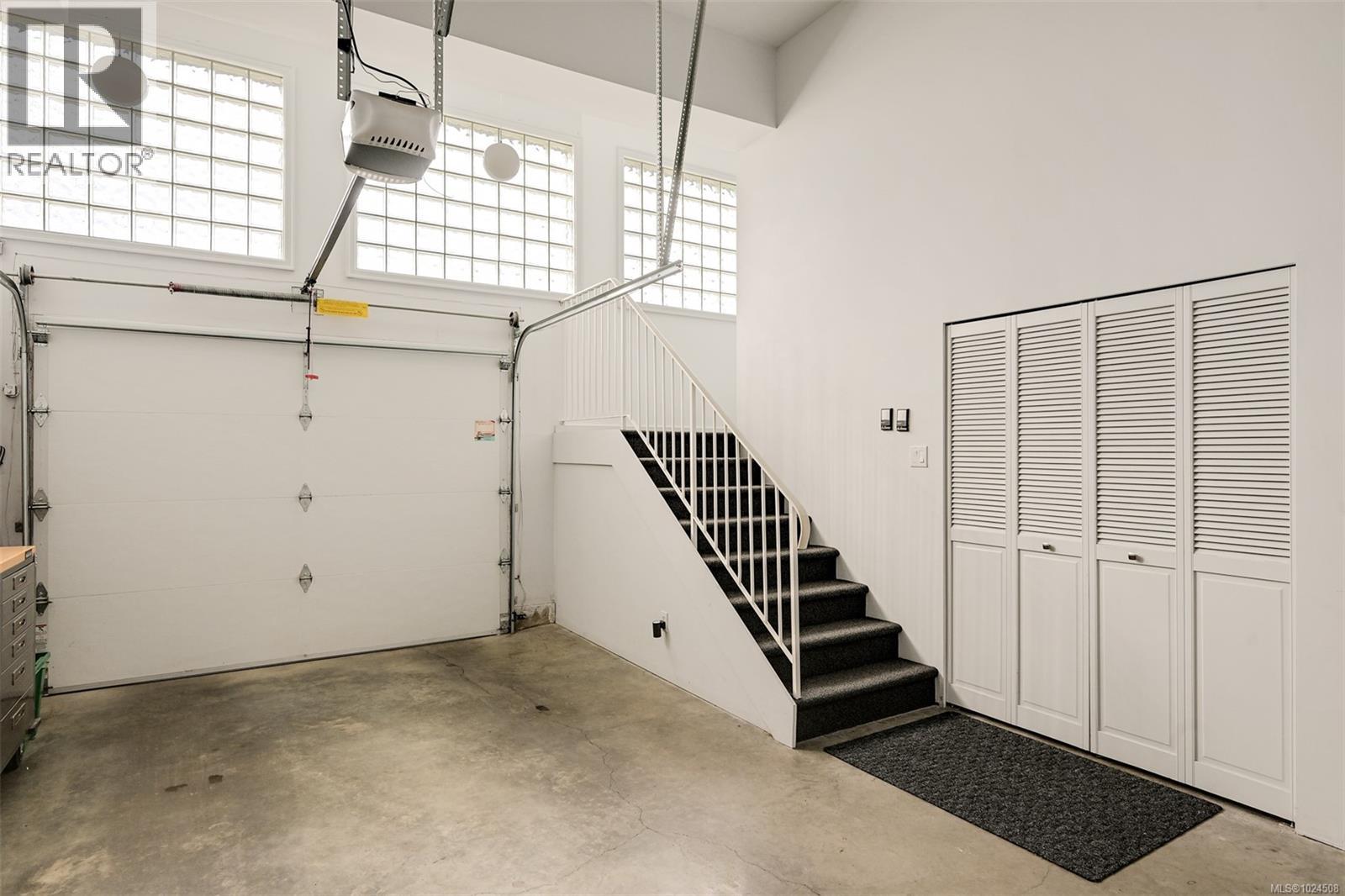 554 Beach Dr, Oak Bay, British Columbia  V8S 2M5 - Photo 78 - 1024508