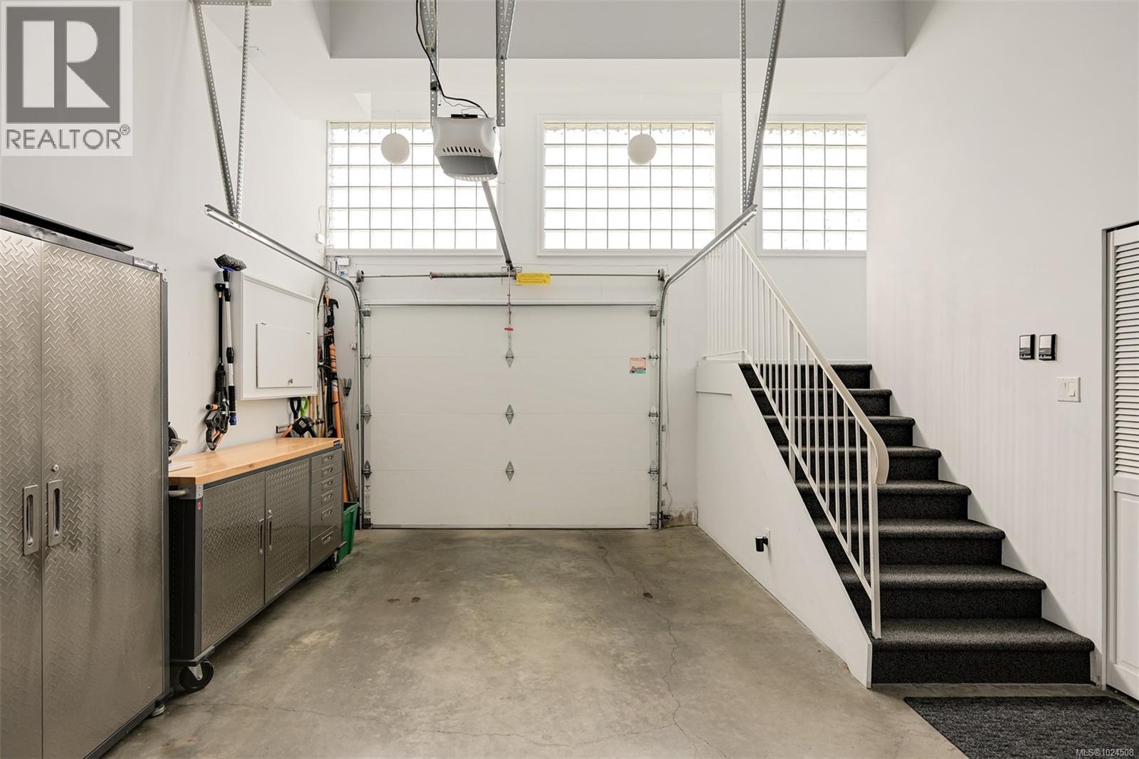 554 Beach Dr, Oak Bay, British Columbia  V8S 2M5 - Photo 77 - 1024508