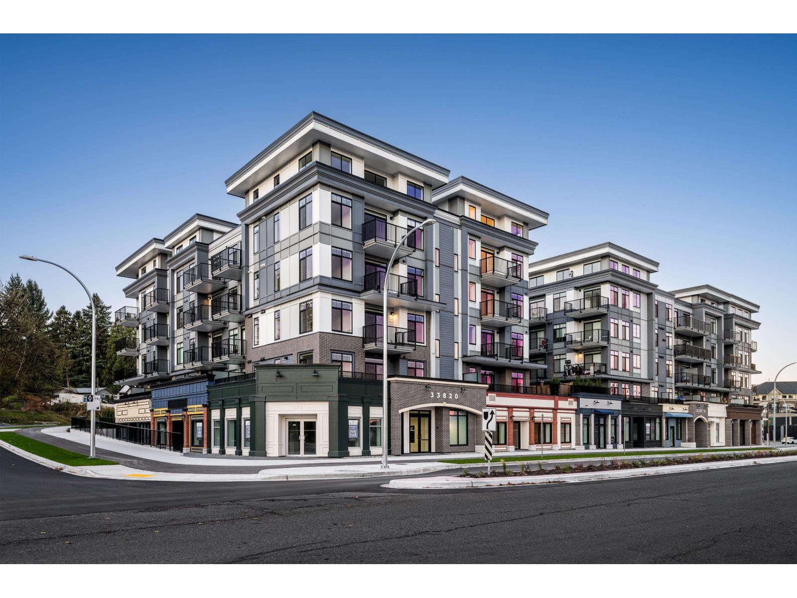 304 33816 South Fraser Way, Abbotsford, British Columbia  V2S 0P2 - Photo 2 - R3077953