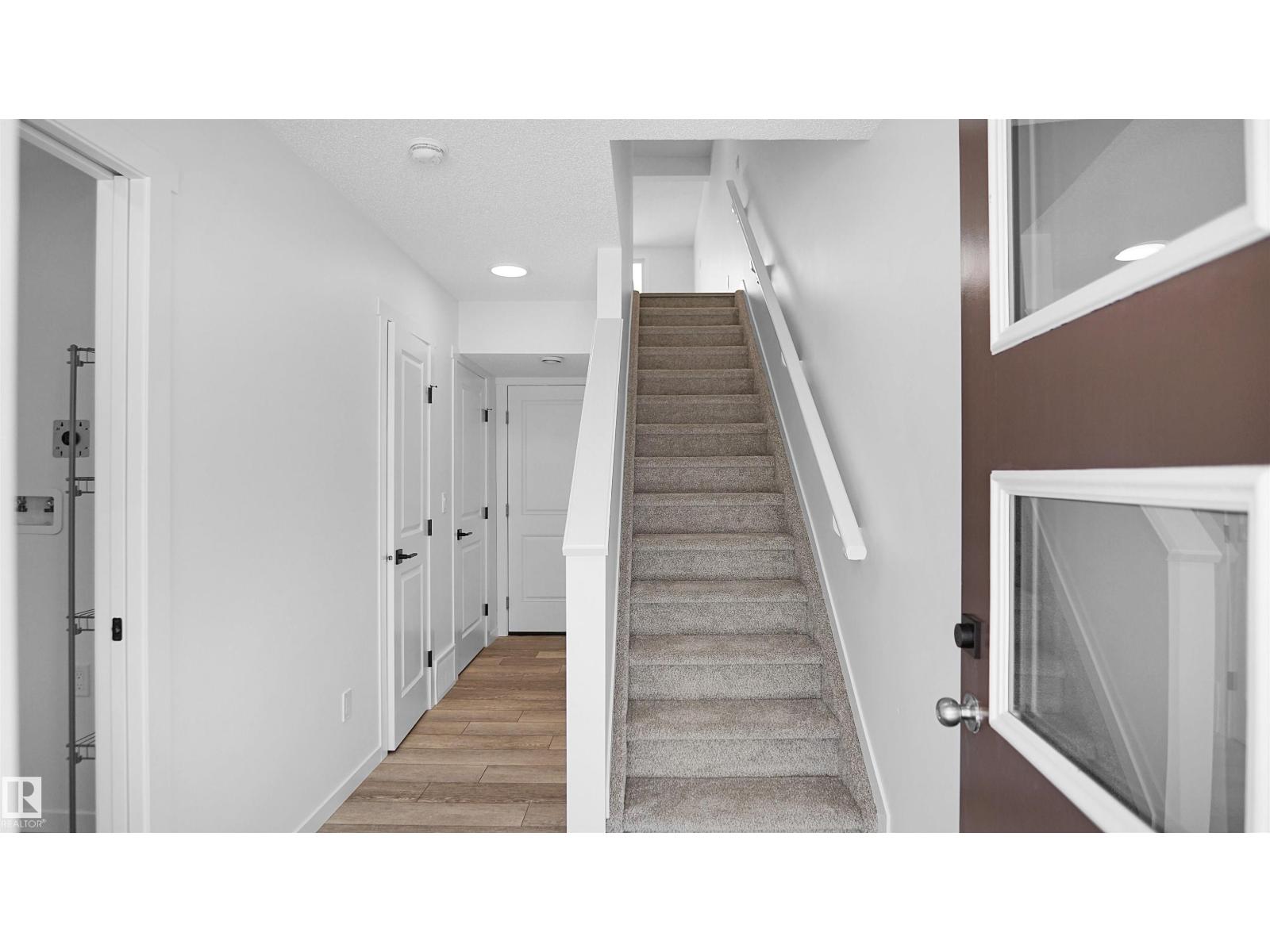 4185 Kinglet Dr Nw, Edmonton, Alberta  T5S 0S8 - Photo 2 - E4471608