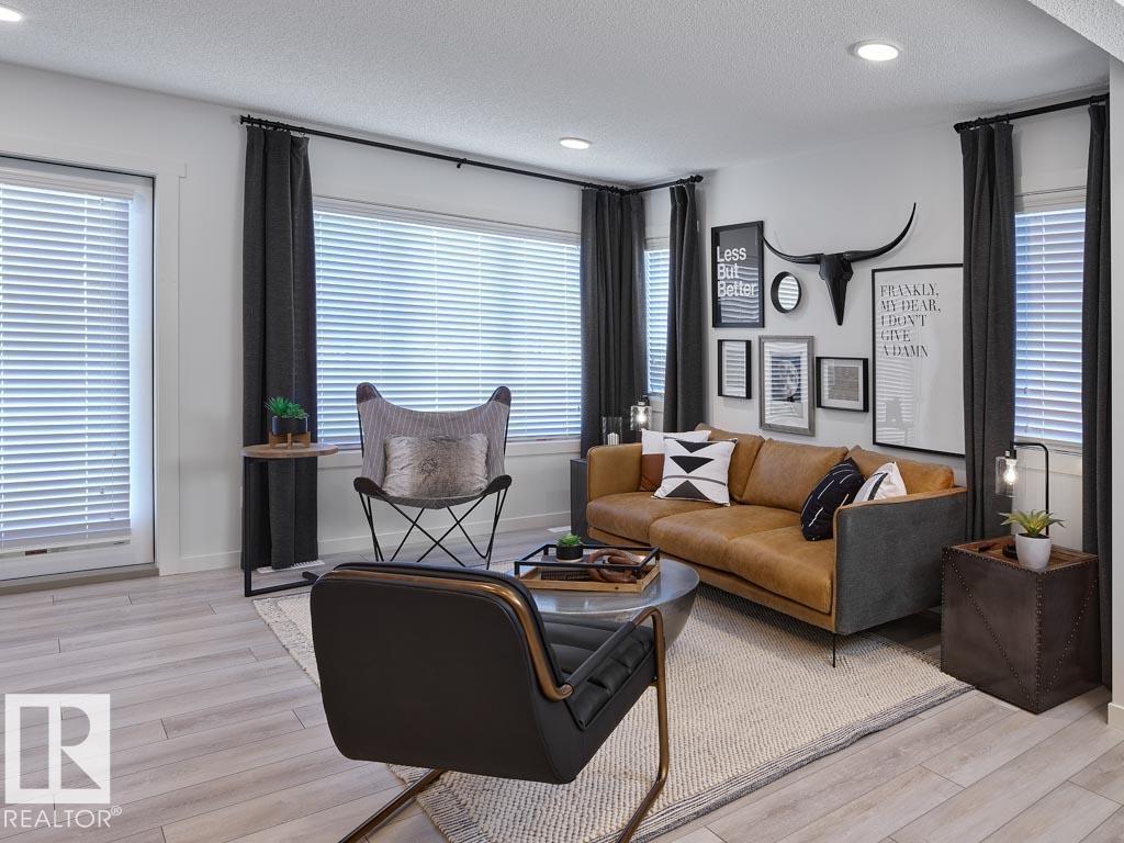 509 Aster Dr Nw, Edmonton, Alberta  T6T 2N8 - Photo 3 - E4471609