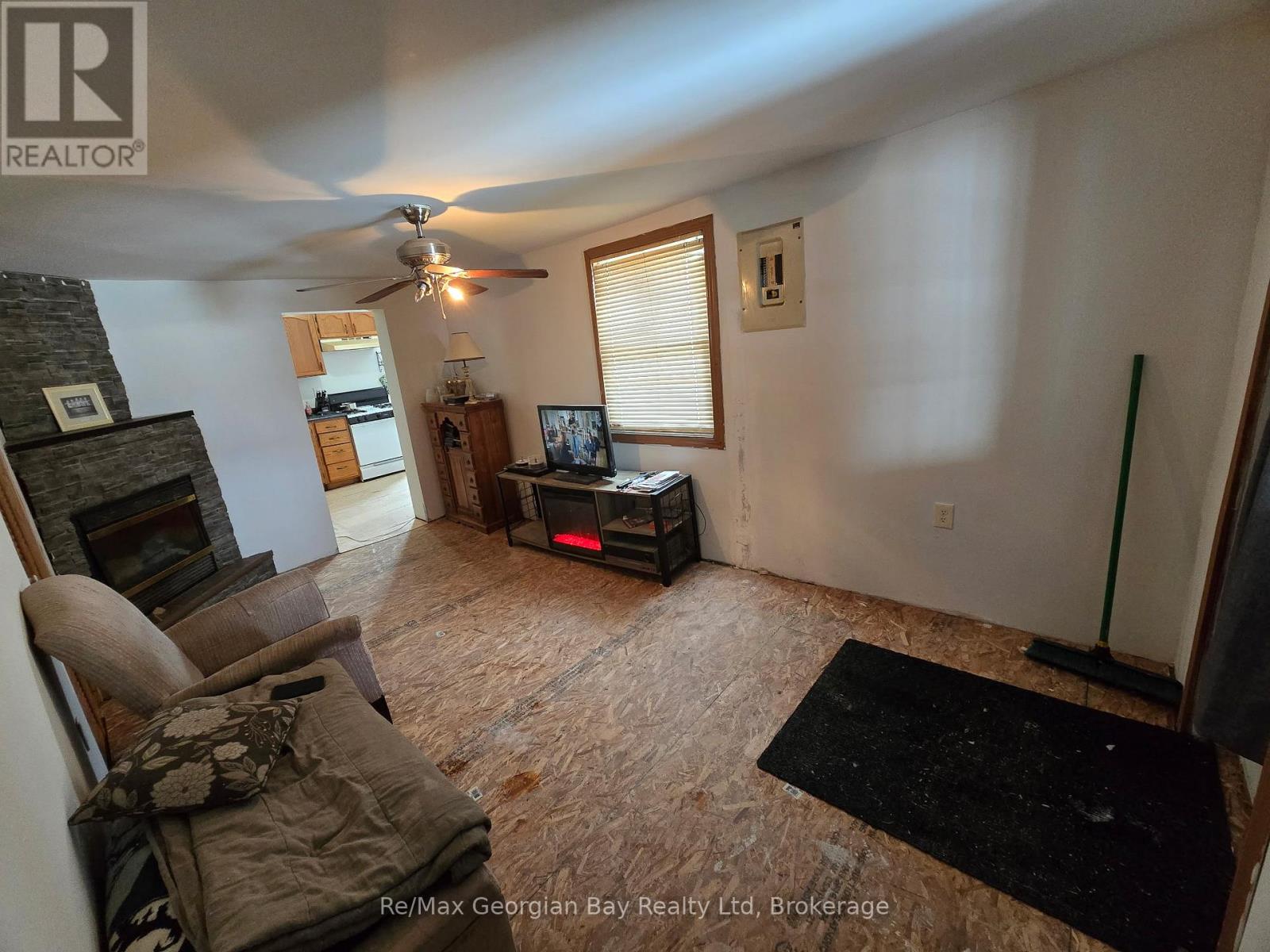 111 Andrew Street S, Orillia, Ontario  L3V 5J3 - Photo 9 - S12491918