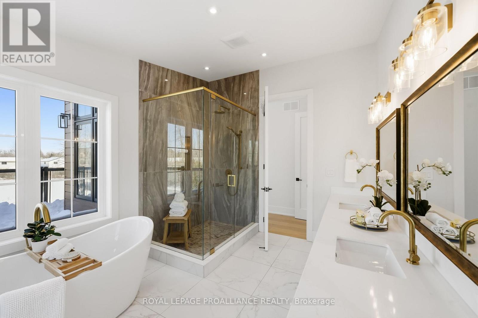 213 Suzanne Mess Boulevard, Cobourg, Ontario  K9A 3L3 - Photo 36 - X12739620