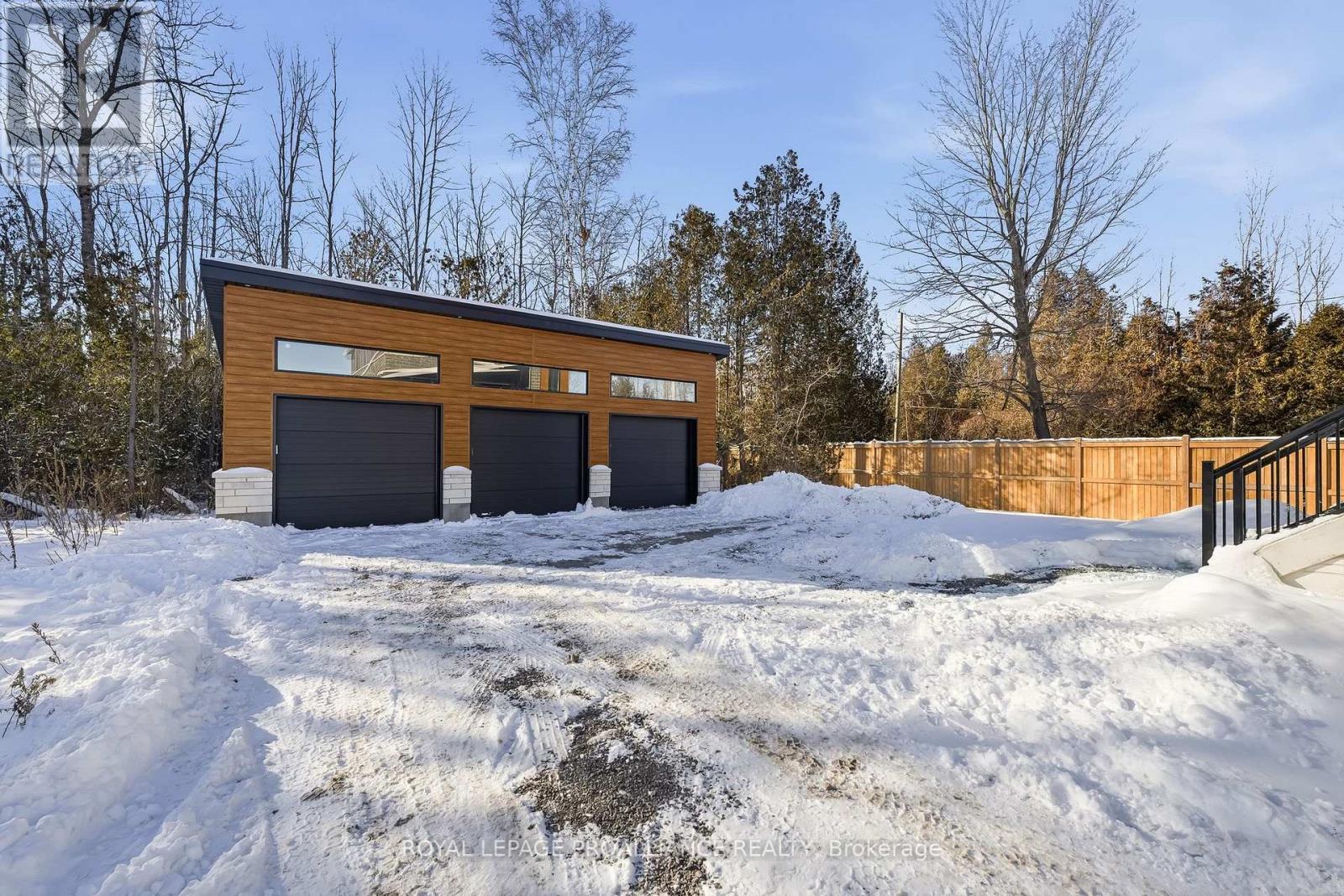 213 Suzanne Mess Boulevard, Cobourg, Ontario  K9A 3L3 - Photo 45 - X12739620