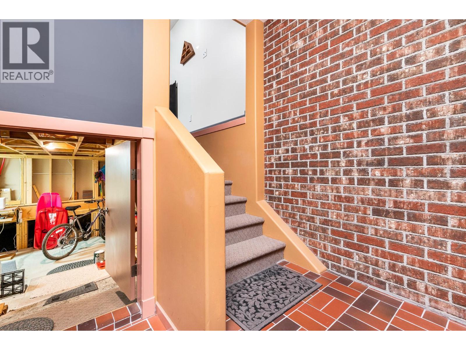 205 Monashee Road, Silver Star, British Columbia  V1B 0S5 - Photo 15 - 10374250