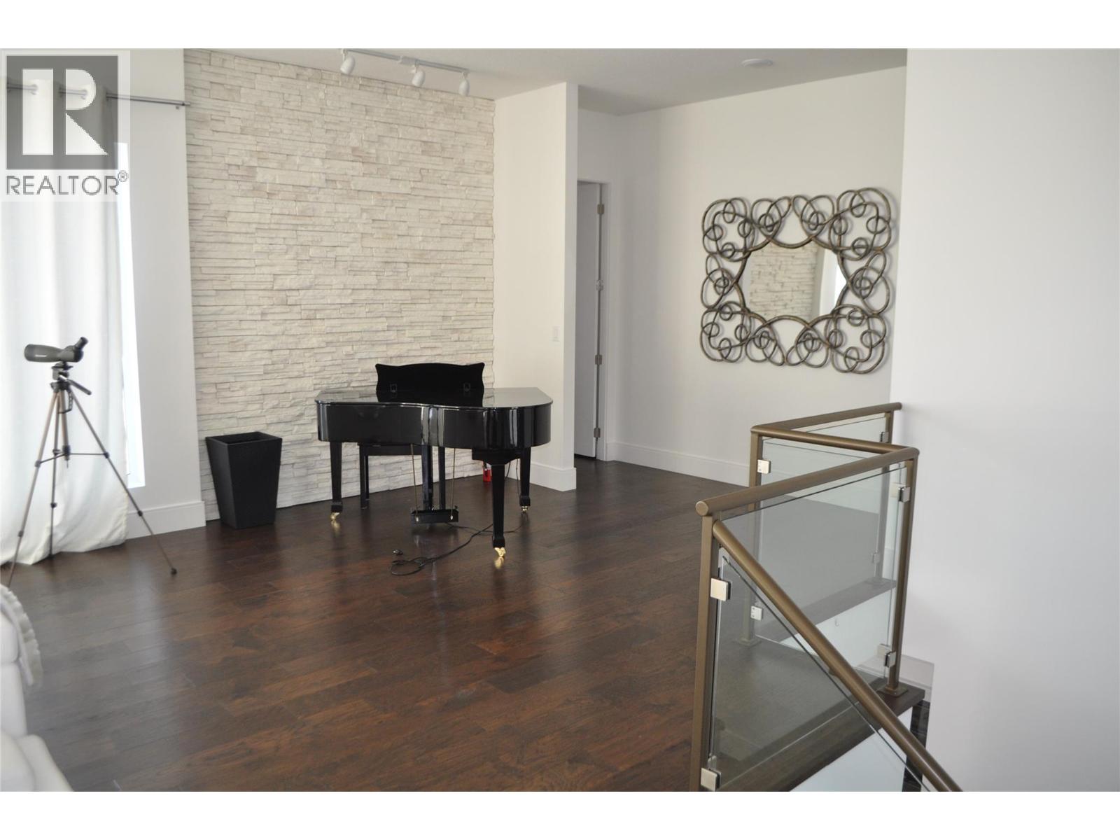 1843 Diamond View Drive, West Kelowna, British Columbia  V1Z 4B7 - Photo 4 - 10373021