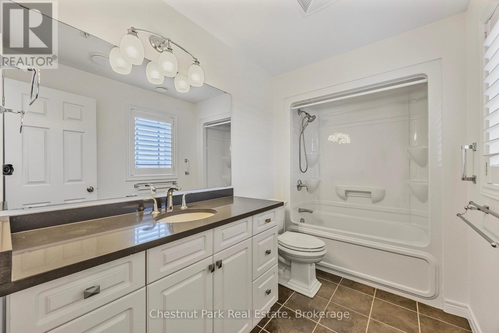 304 - 1 Chamberlain Crescent, Collingwood, Ontario  L9Y 0X7 - Photo 31 - S12742462