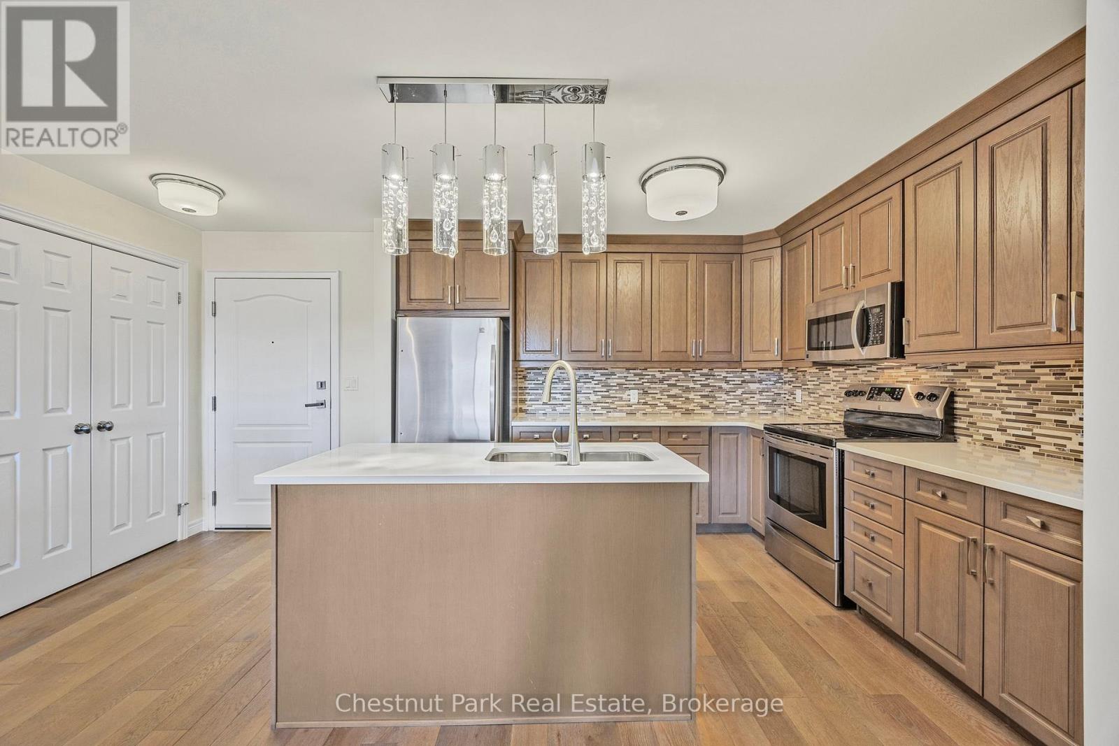 304 - 1 Chamberlain Crescent, Collingwood, Ontario  L9Y 0X7 - Photo 8 - S12742462