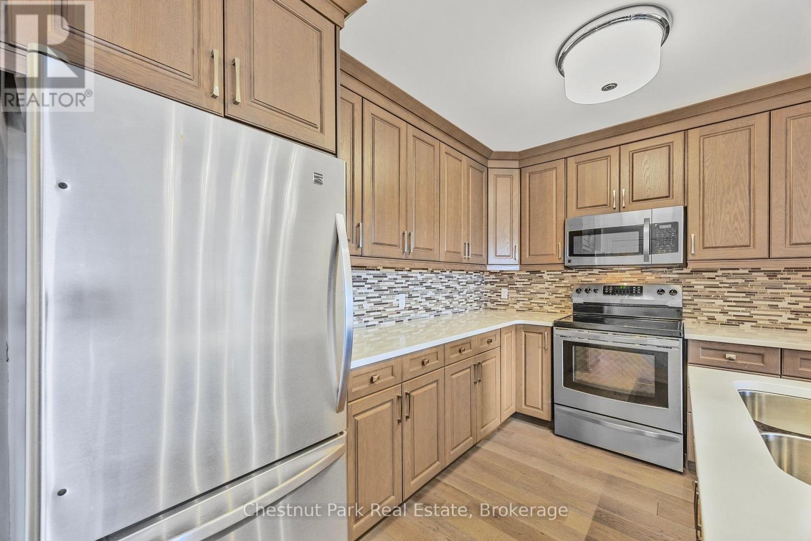 304 - 1 Chamberlain Crescent, Collingwood, Ontario  L9Y 0X7 - Photo 9 - S12742462