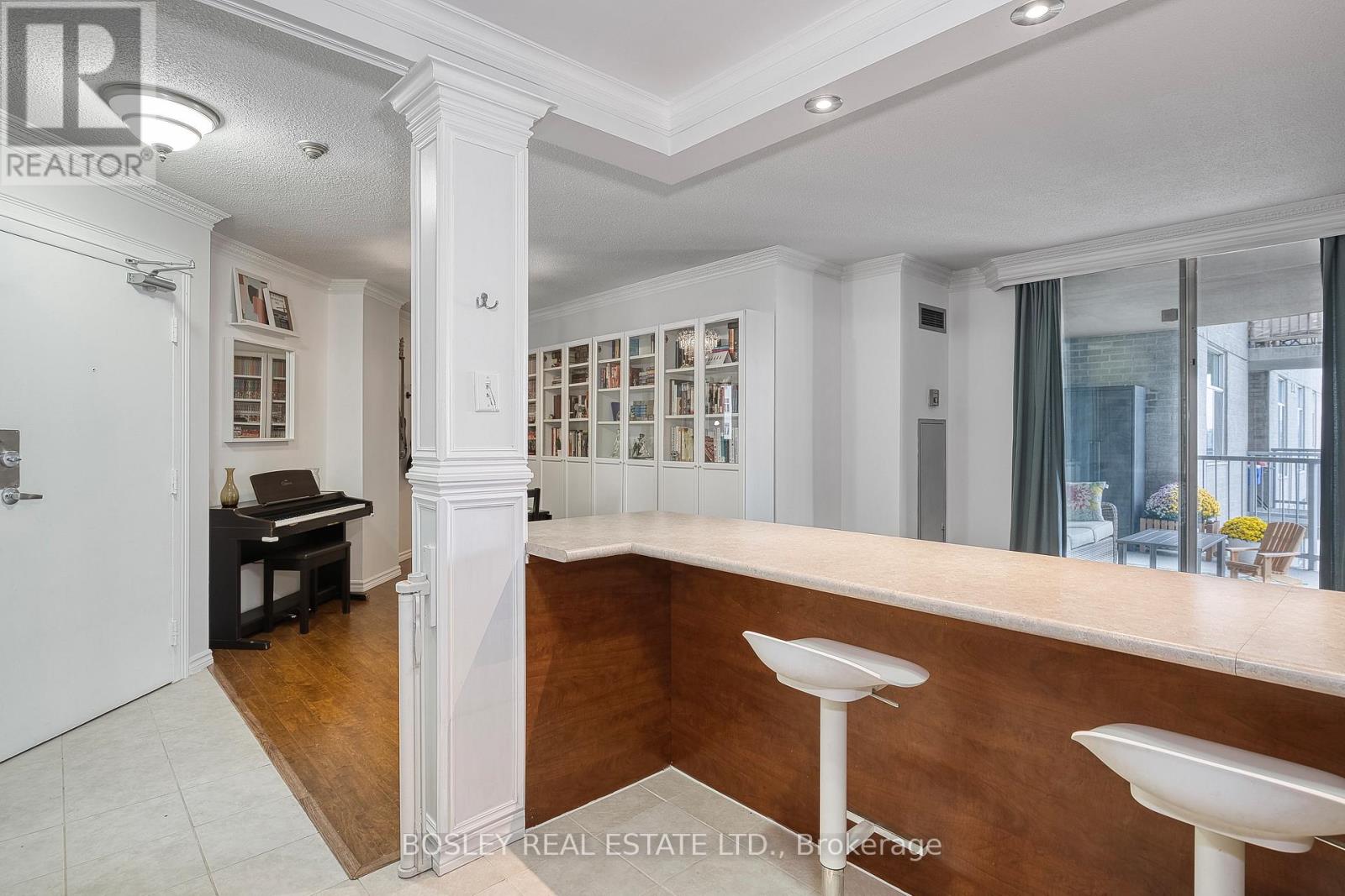 1106 - 3559 Eglinton Avenue W, Toronto, Ontario  M6M 5C6 - Photo 15 - W12712512