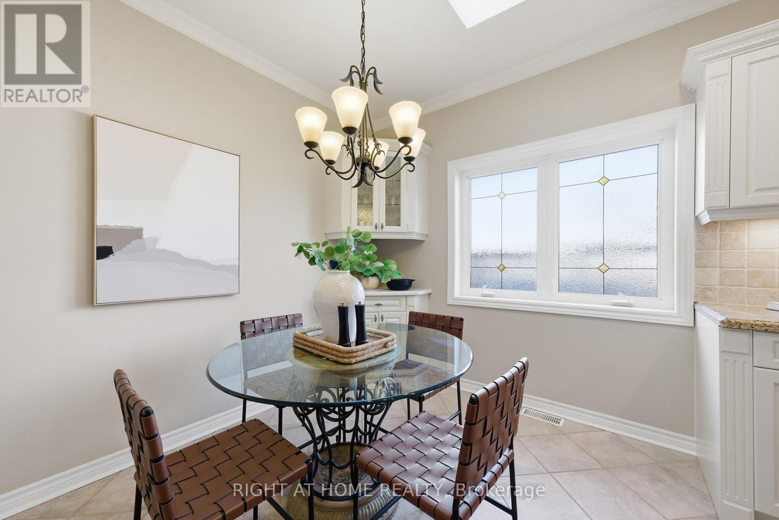 628 Marksbury Road, Pickering (West Shore), Ontario  L1W 2S8 - Photo 17 - E12742382