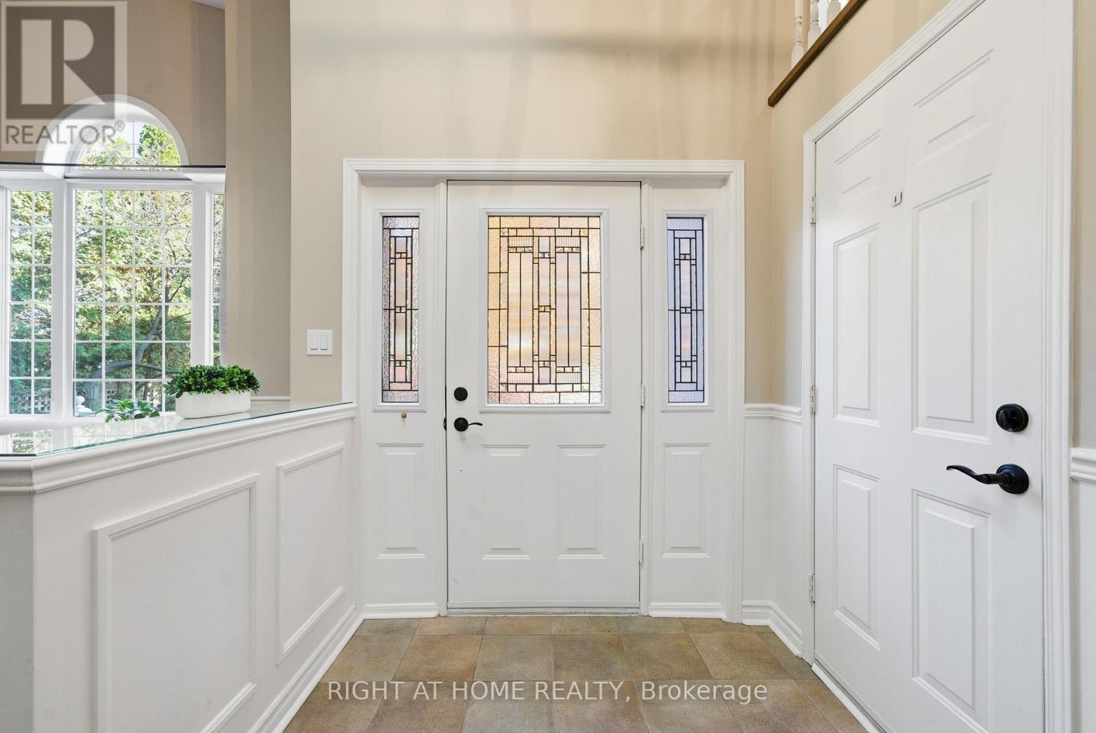 628 Marksbury Road, Pickering (West Shore), Ontario  L1W 2S8 - Photo 5 - E12742382