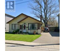 22 CLAIRE AVENUE, Hamilton, Ontario