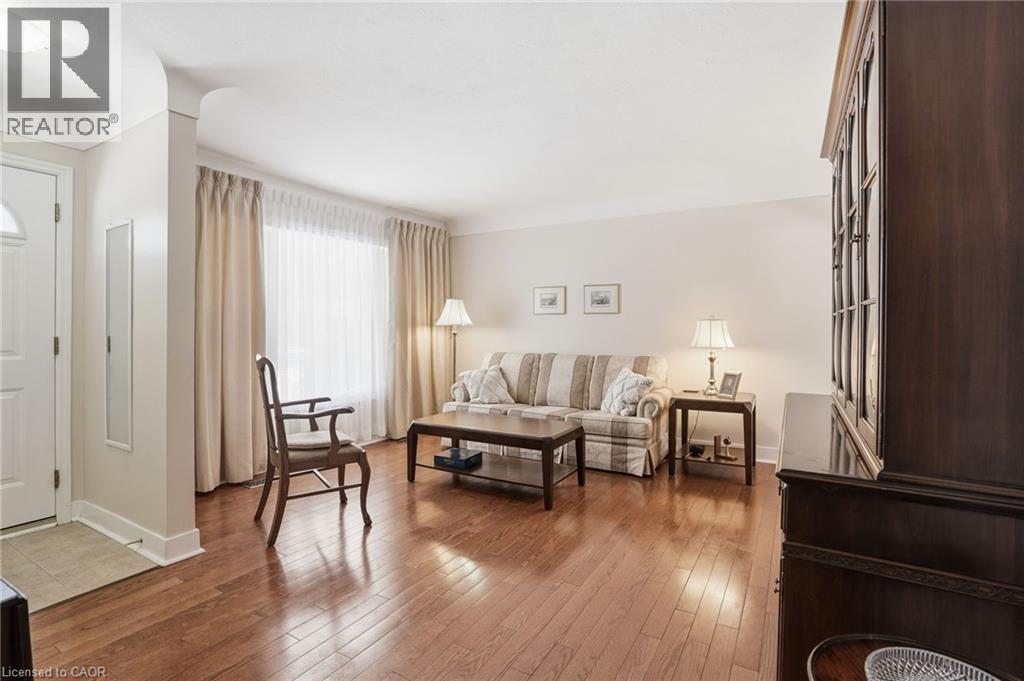 77 Jacobson Avenue, St. Catharines, Ontario  L2T 3A2 - Photo 5 - 40801880