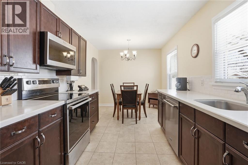 77 Jacobson Avenue, St. Catharines, Ontario  L2T 3A2 - Photo 9 - 40801880