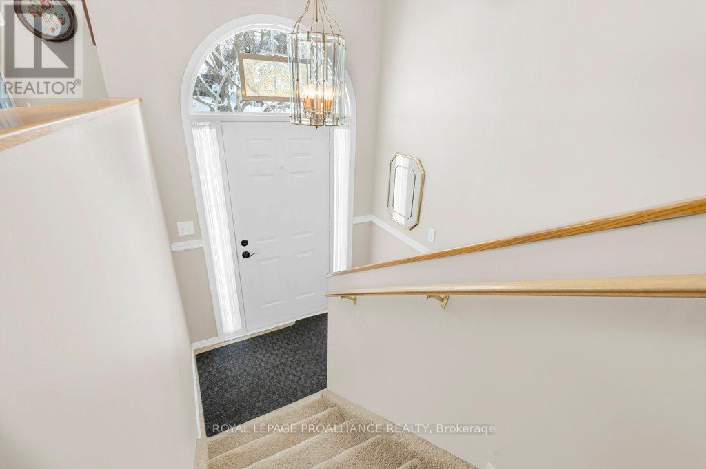 72 Gilbert Street, Belleville, Ontario  K8P 3H2 - Photo 6 - X12742506