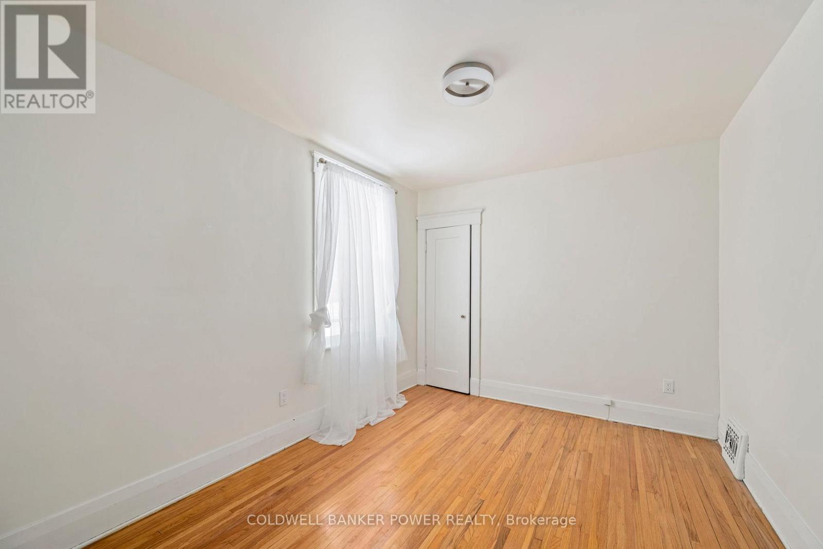 199 Emery Street E, London South, Ontario  N6C 2E3 - Photo 13 - X12742404