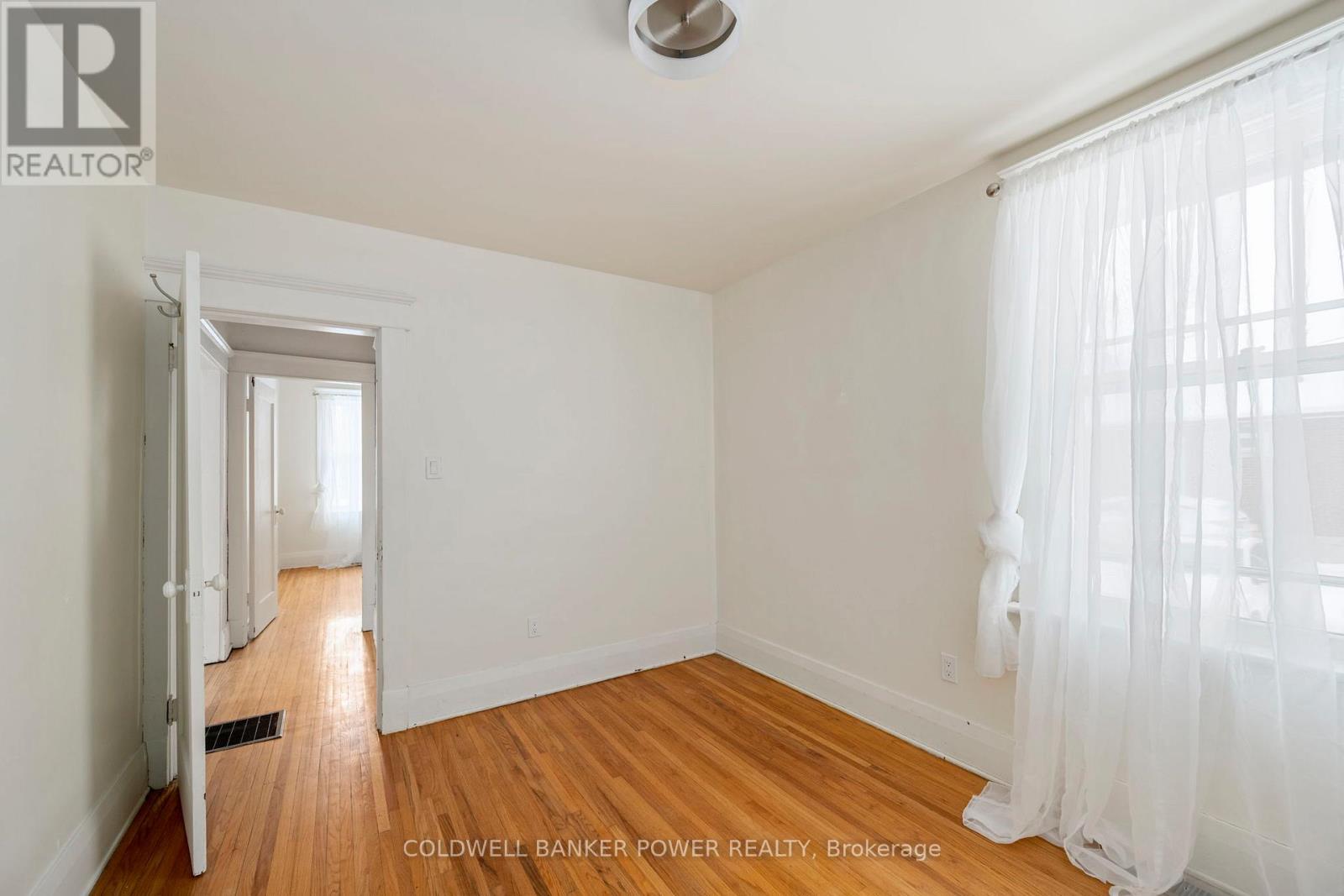 199 Emery Street E, London South, Ontario  N6C 2E3 - Photo 14 - X12742404