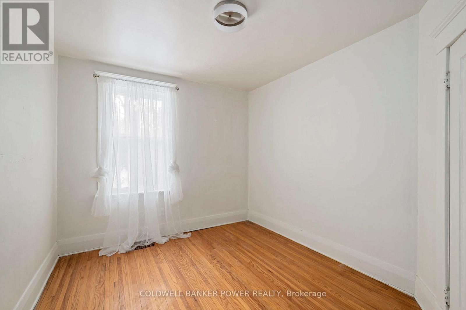 199 Emery Street E, London South, Ontario  N6C 2E3 - Photo 16 - X12742404