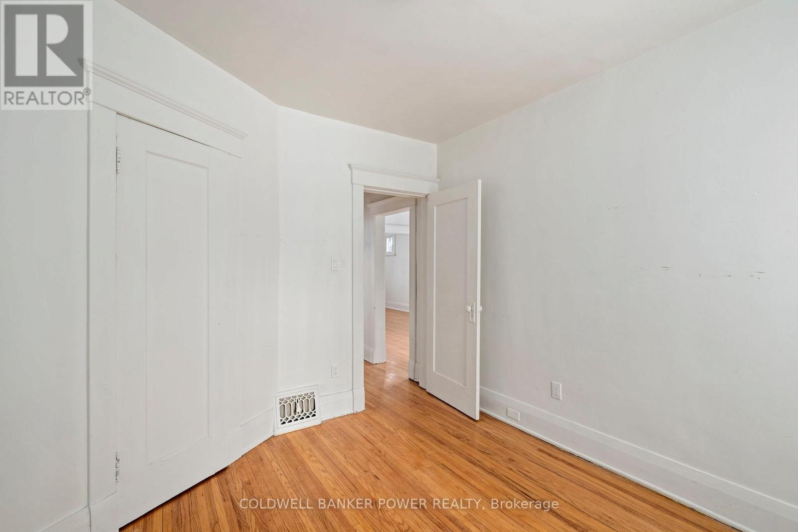 199 Emery Street E, London South, Ontario  N6C 2E3 - Photo 17 - X12742404