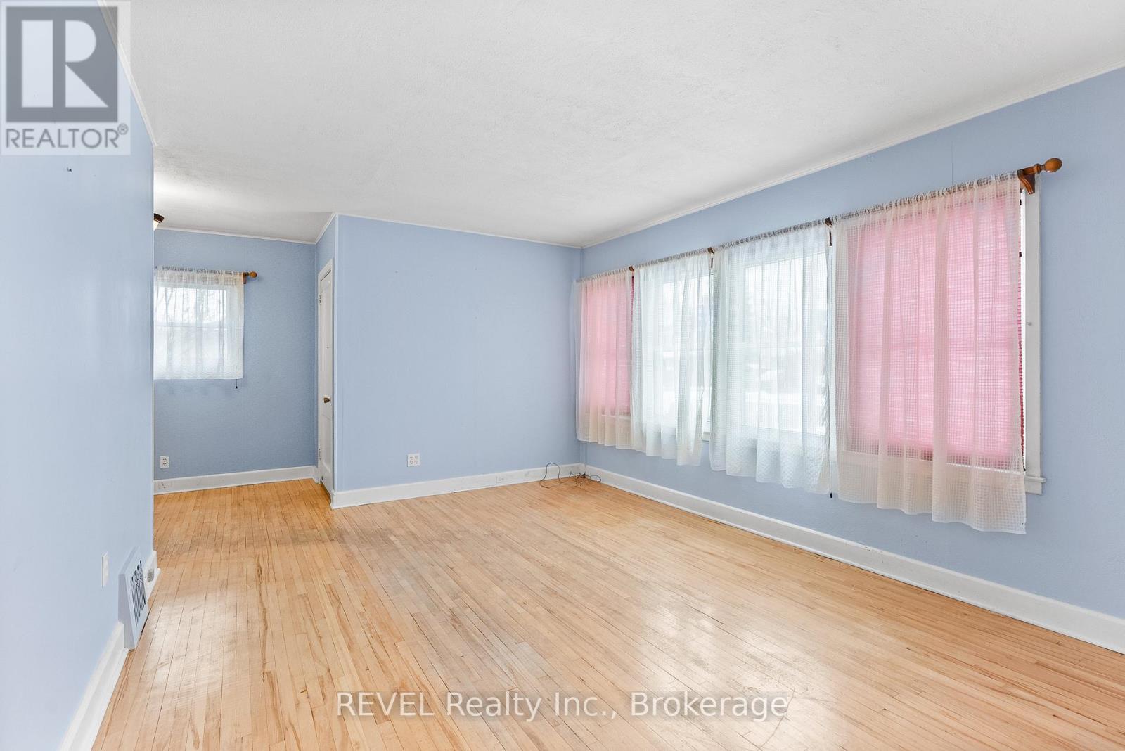 7962 Booth Street, Niagara Falls, Ontario  L2H 1E8 - Photo 15 - X12742410