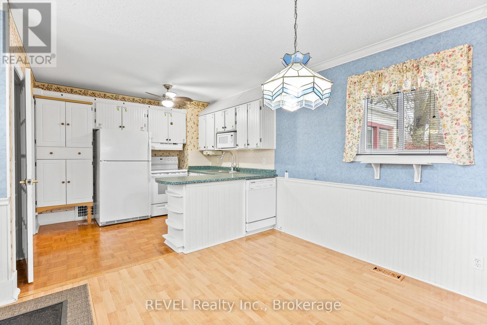 7962 Booth Street, Niagara Falls, Ontario  L2H 1E8 - Photo 8 - X12742410