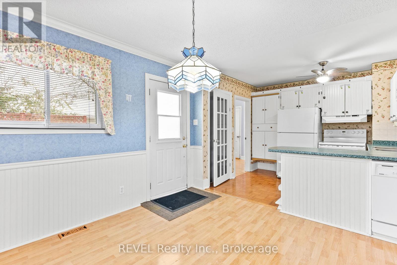 7962 Booth Street, Niagara Falls, Ontario  L2H 1E8 - Photo 9 - X12742410