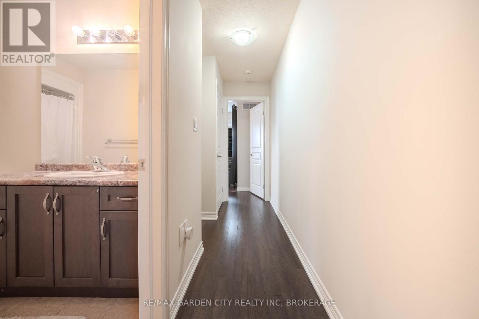 37 Durksen Drive, St. Catharines, Ontario  L2R 0A7 - Photo 14 - X12742412