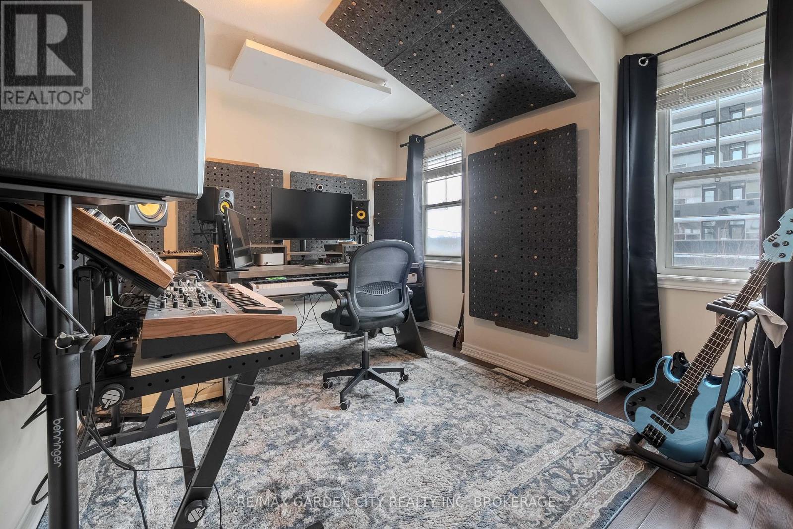 37 Durksen Drive, St. Catharines, Ontario  L2R 0A7 - Photo 18 - X12742412