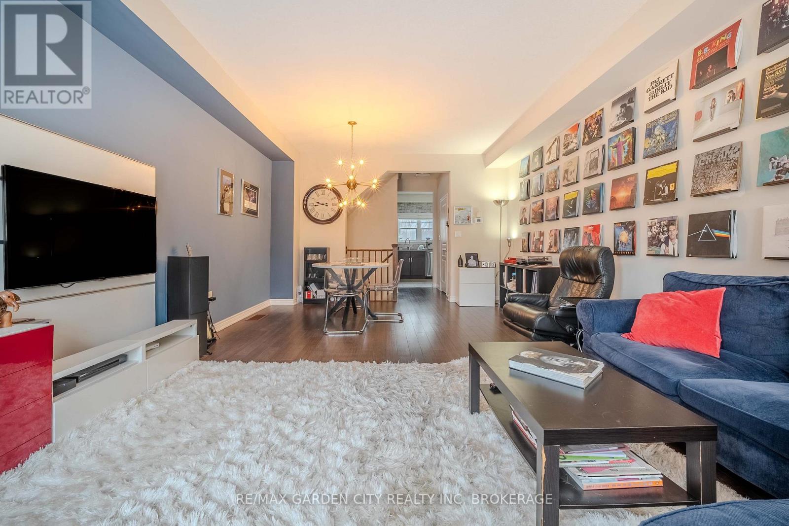 37 Durksen Drive, St. Catharines, Ontario  L2R 0A7 - Photo 6 - X12742412