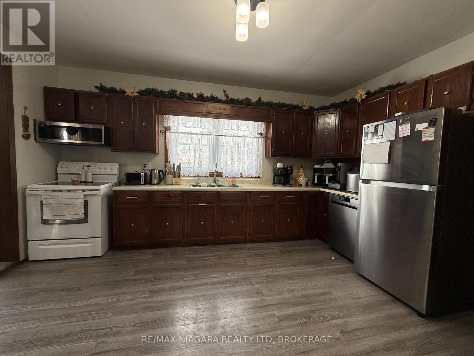 87 Lavinia Street, Fort Erie, Ontario  L2A 2C9 - Photo 13 - X12742448