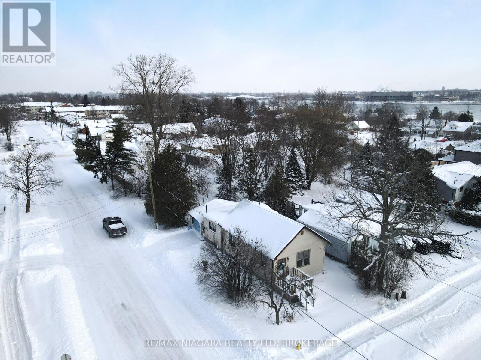 87 Lavinia Street, Fort Erie (Central), Ontario  L2A 2C9 - Photo 19 - X12742448