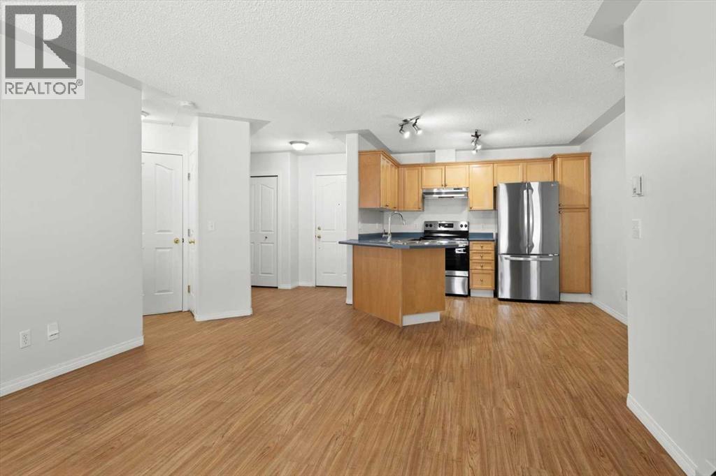 109, 345 Rocky Vista Park Nw, Calgary, Alberta  T3G 5K6 - Photo 3 - A2282267