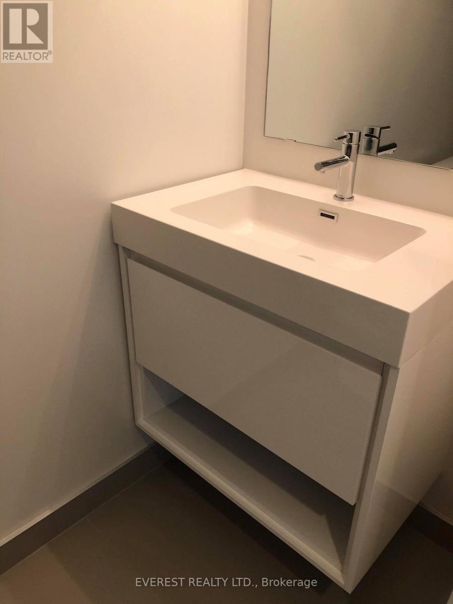 1005 - 159 Wellesley Street E, Toronto, Ontario  M4Y 0H5 - Photo 8 - C12741924