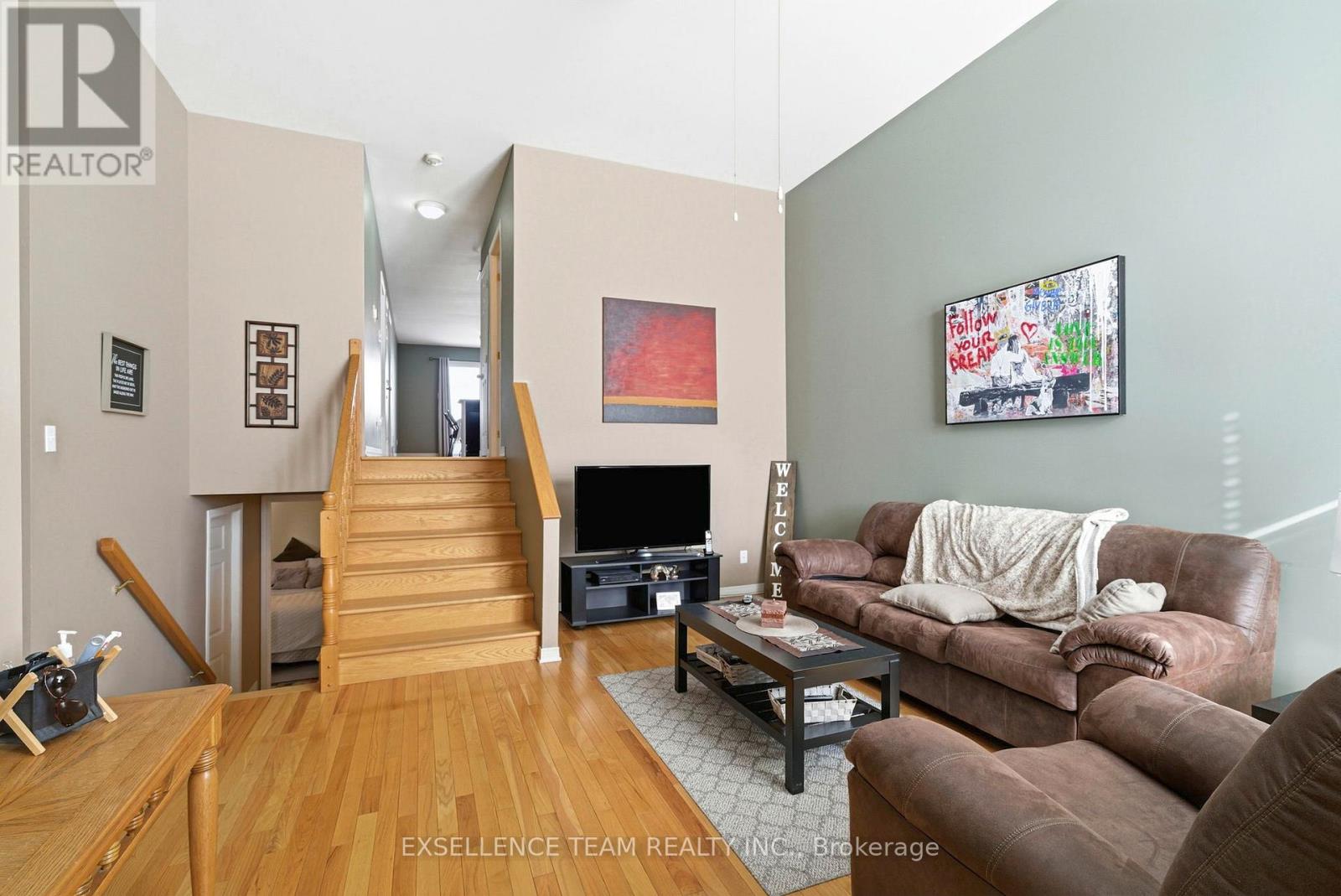 149 Heritage Place, Cornwall, Ontario  K6J 5V6 - Photo 3 - X12742528