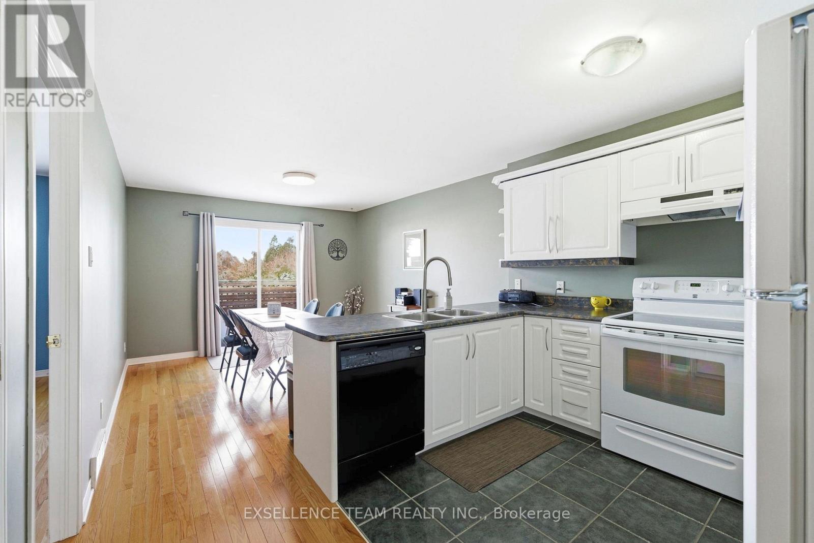 149 Heritage Place, Cornwall, Ontario  K6J 5V6 - Photo 7 - X12742528