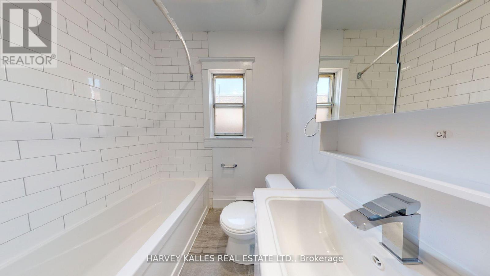 1 - 1065 Bathurst Street, Toronto, Ontario  M5R 3G8 - Photo 15 - C12742288