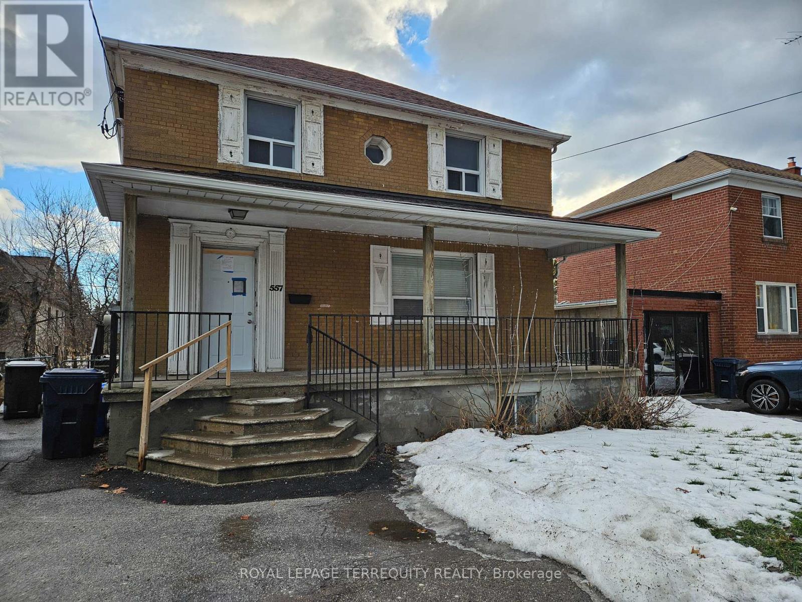 557 LAWRENCE AVENUE W, Toronto, Ontario