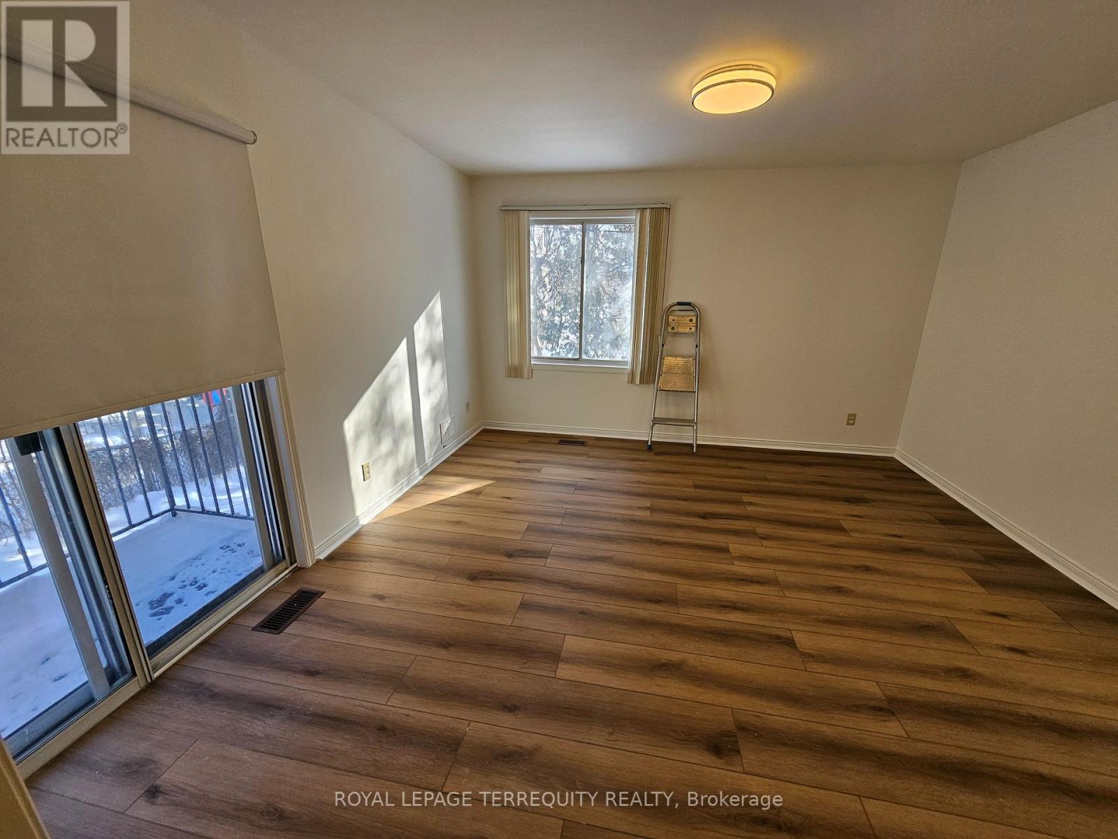 557 Lawrence Avenue W, Toronto, Ontario  M6A 1A5 - Photo 10 - C12742314