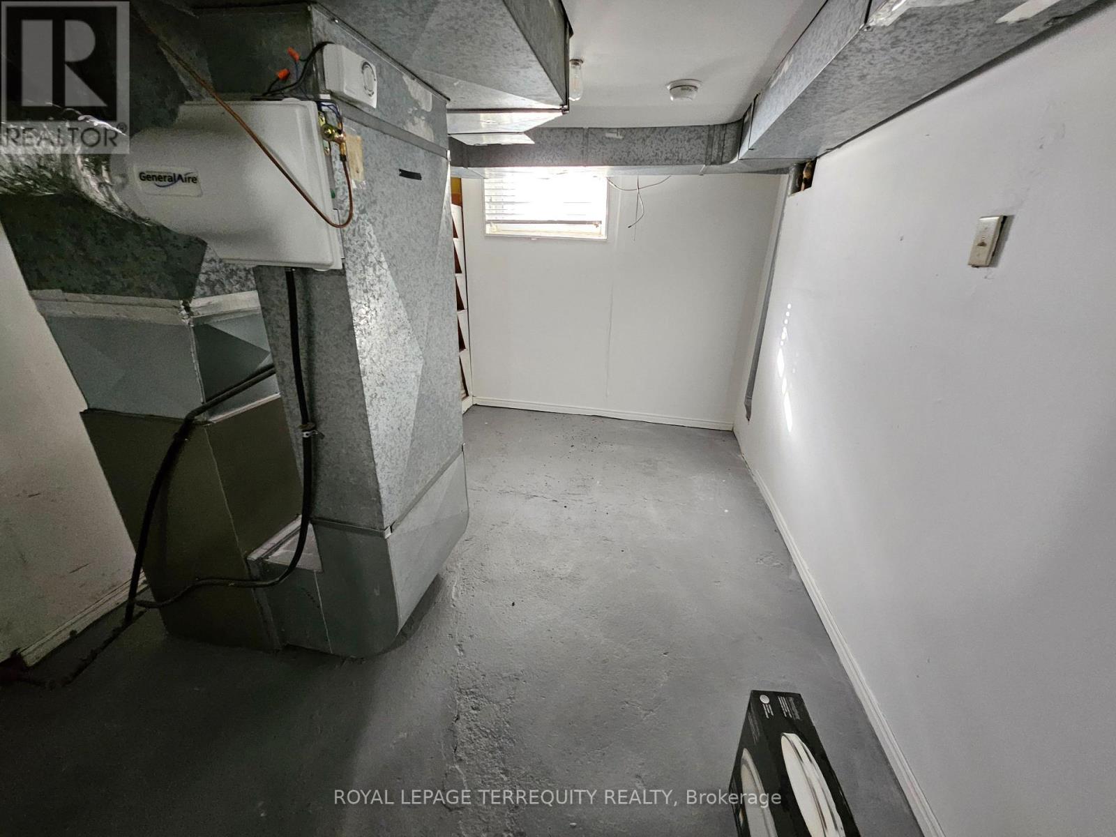 557 Lawrence Avenue W, Toronto, Ontario  M6A 1A5 - Photo 13 - C12742314