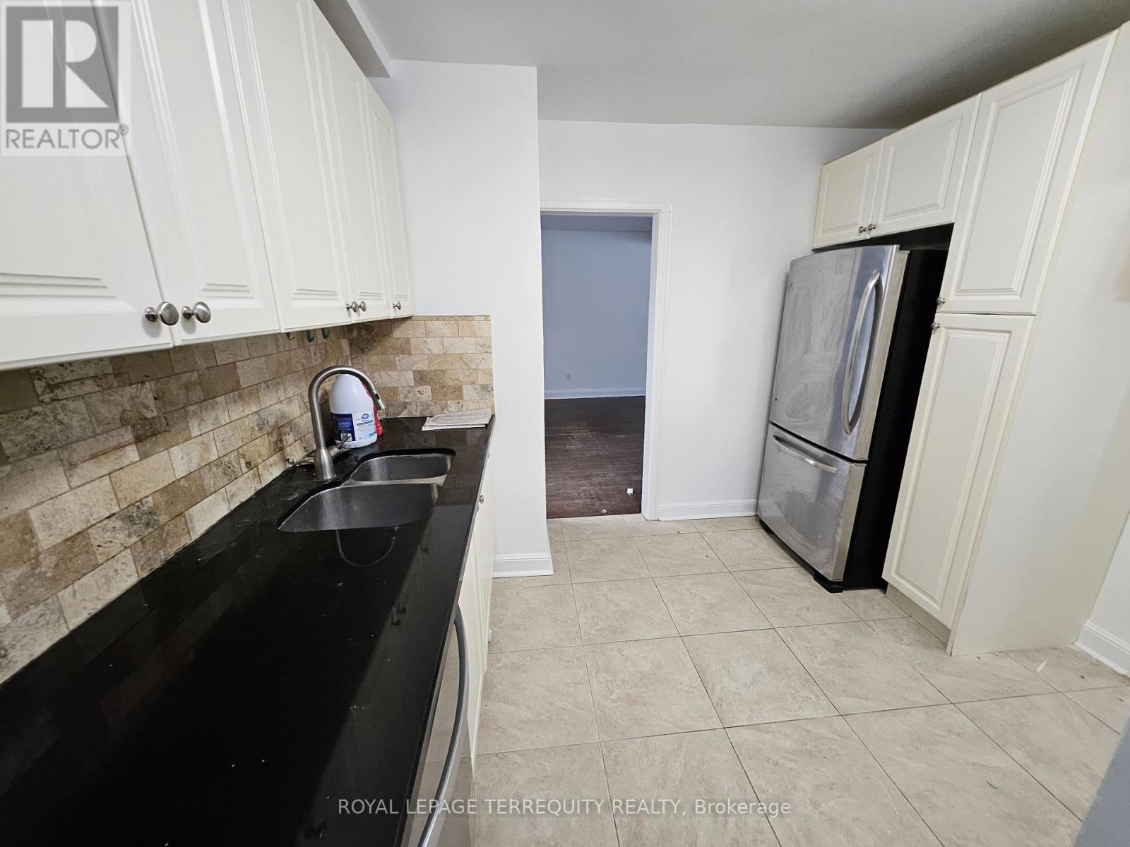 557 Lawrence Avenue W, Toronto, Ontario  M6A 1A5 - Photo 18 - C12742314