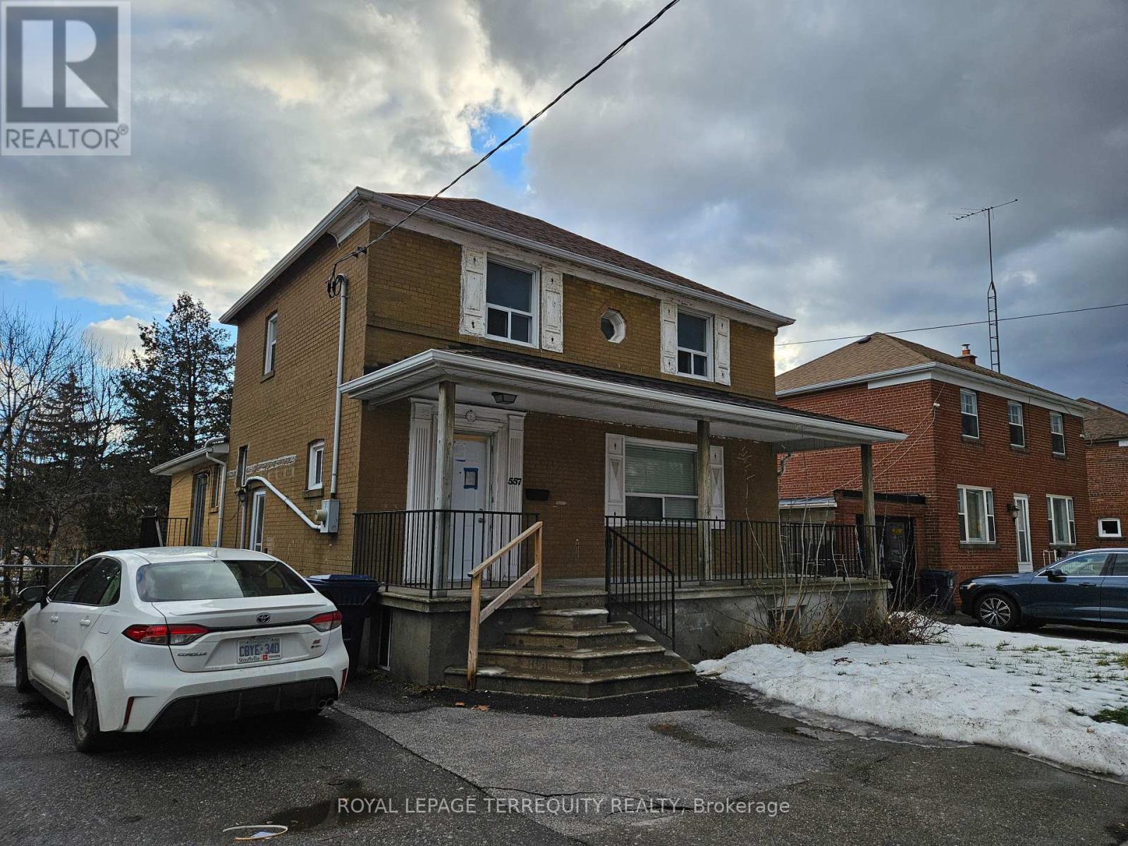 557 Lawrence Avenue W, Toronto, Ontario  M6A 1A5 - Photo 2 - C12742314