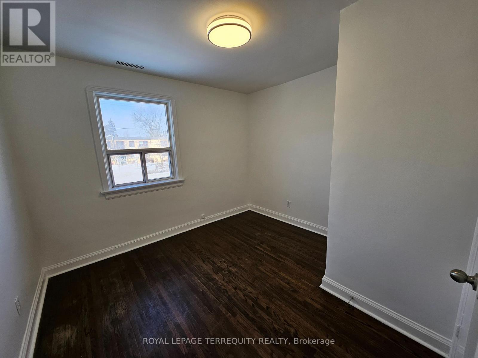 557 Lawrence Avenue W, Toronto, Ontario  M6A 1A5 - Photo 35 - C12742314