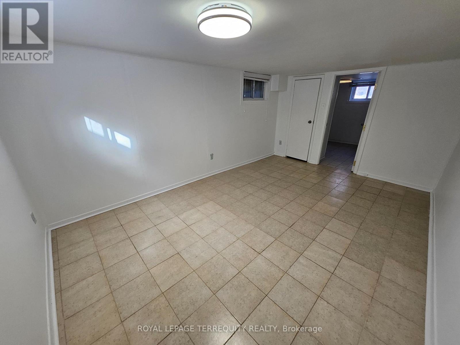 557 Lawrence Avenue W, Toronto, Ontario  M6A 1A5 - Photo 5 - C12742314