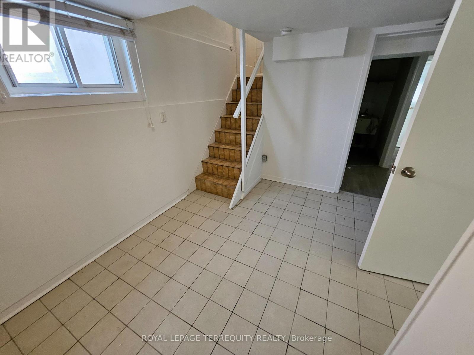 557 Lawrence Avenue W, Toronto, Ontario  M6A 1A5 - Photo 6 - C12742314