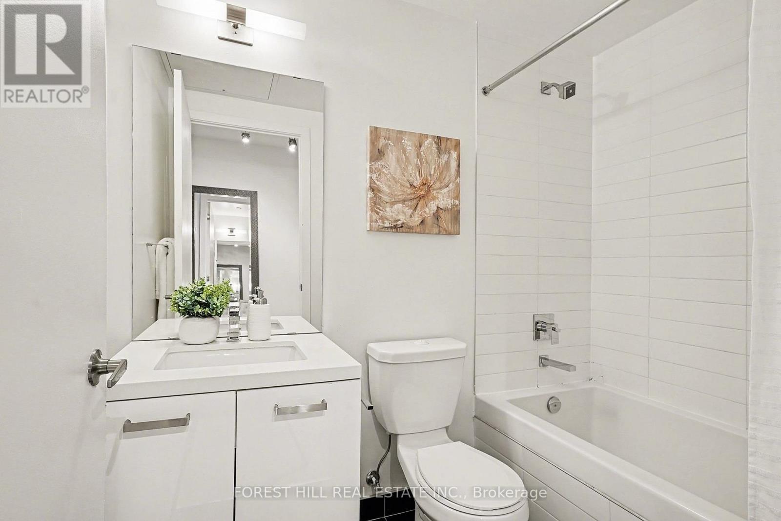 301 - 11 Charlotte Street, Toronto, Ontario  M5V 0M6 - Photo 6 - C12742378