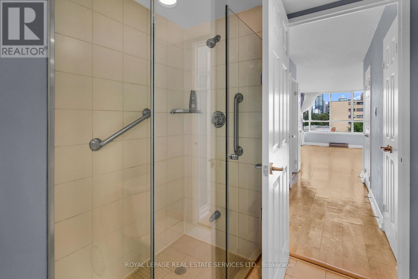 609 - 130 Carlton Street, Toronto, Ontario  M5A 4K3 - Photo 37 - C12742450