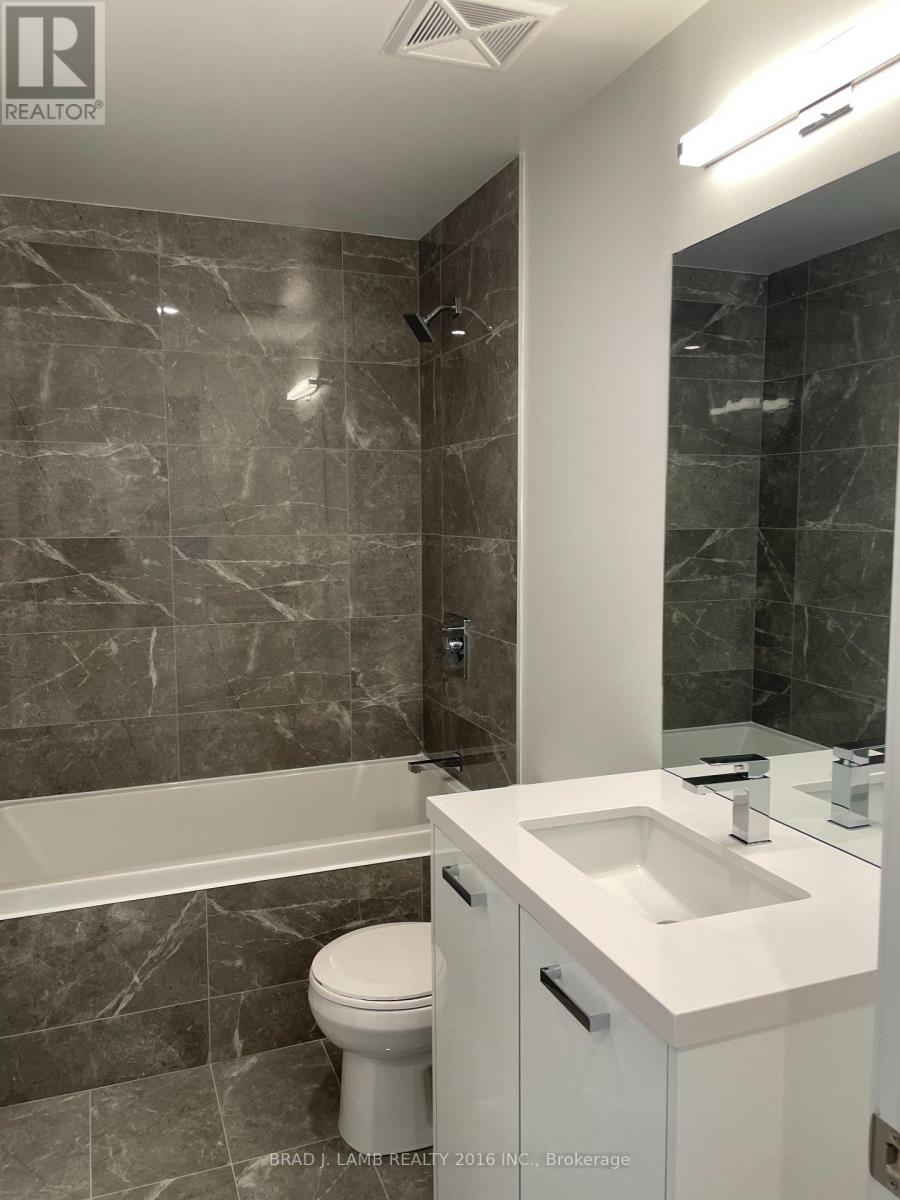 1004 - 284 King Street, Toronto, Ontario  M5A 1K4 - Photo 6 - C12742476