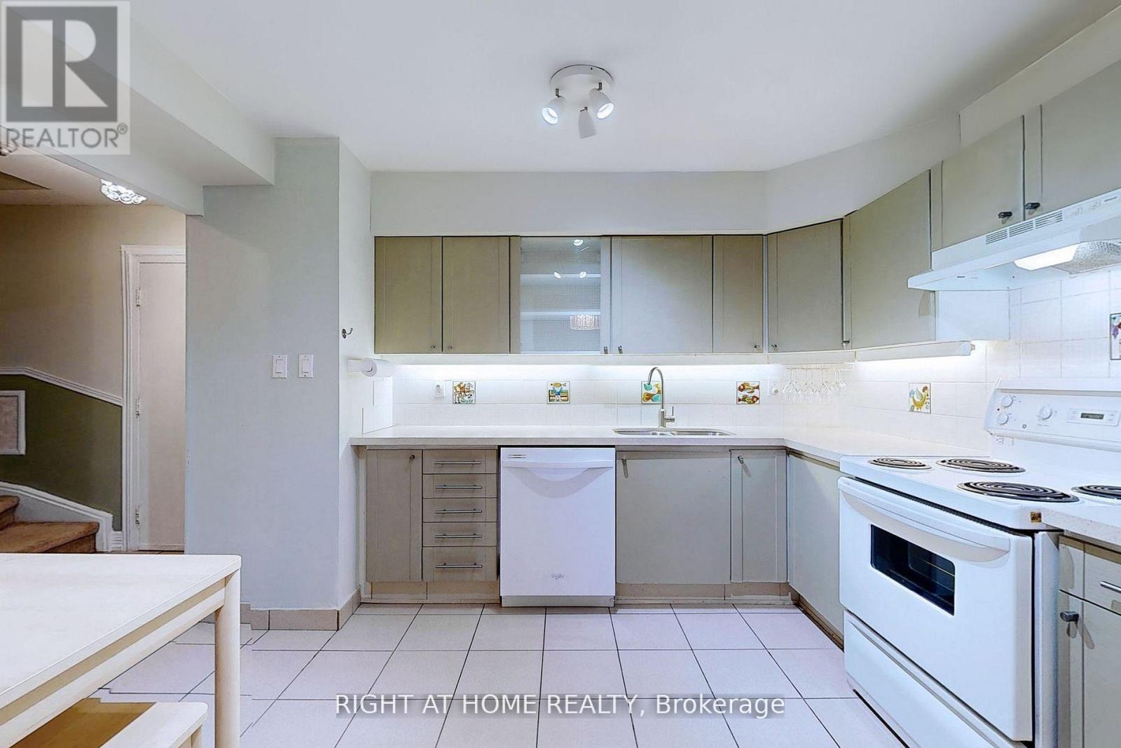 22 - 25 Pebble Byway, Toronto, Ontario  M2H 3J6 - Photo 13 - C12742504